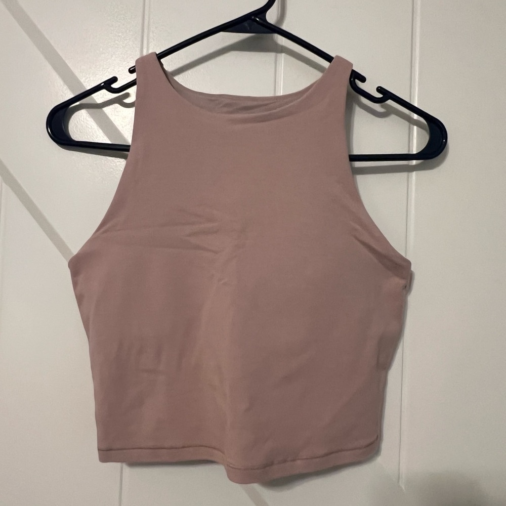 Matching Old Navy workout set size S. NWT green bike shorts, 2 longline bras - Picture 9 of 15